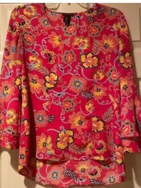 mercer & madison Red Floral V-Neck Bell Sleeve Tunic size L